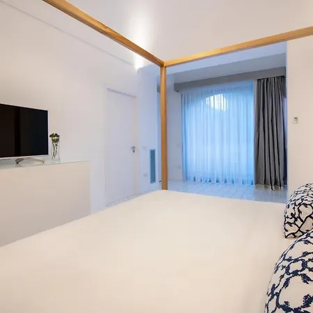 Sorrentovibes - Luxury With Garden And Pool Apartment Sant'Agnello