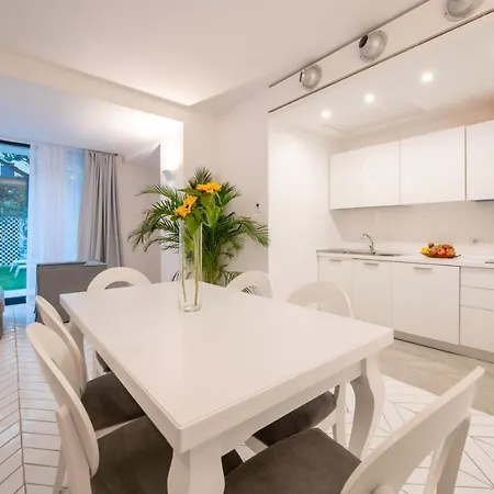 Sorrentovibes - Luxury With Garden And Pool Apartment Sant'Agnello